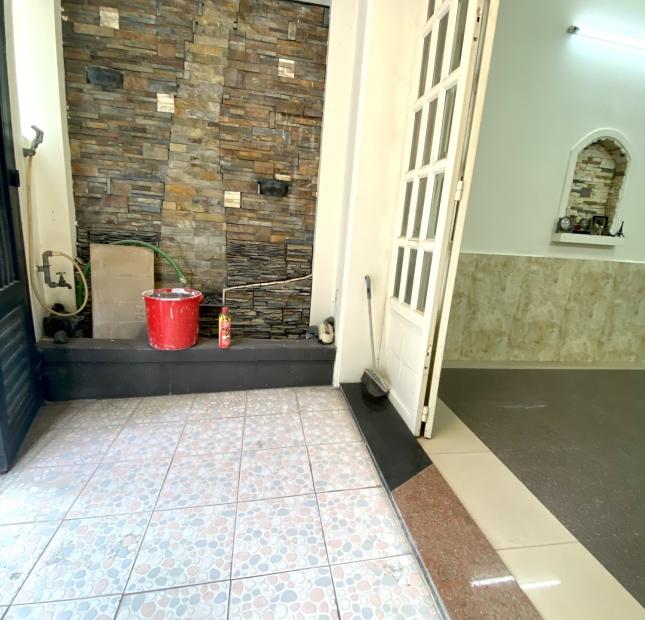 Nhà Gấp Bán, Trần Văn Quang, Tân Bình, 3 Tầng, 52m2, Nhỉnh 5 tỷ.