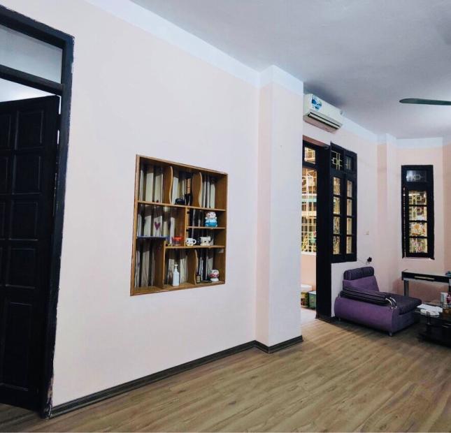 Chính chủ bán căn hộ FULL nội thất,chung cư tầng 3, căn góc,ngõ 445 Nguyễn Trãi,Thanh xuân