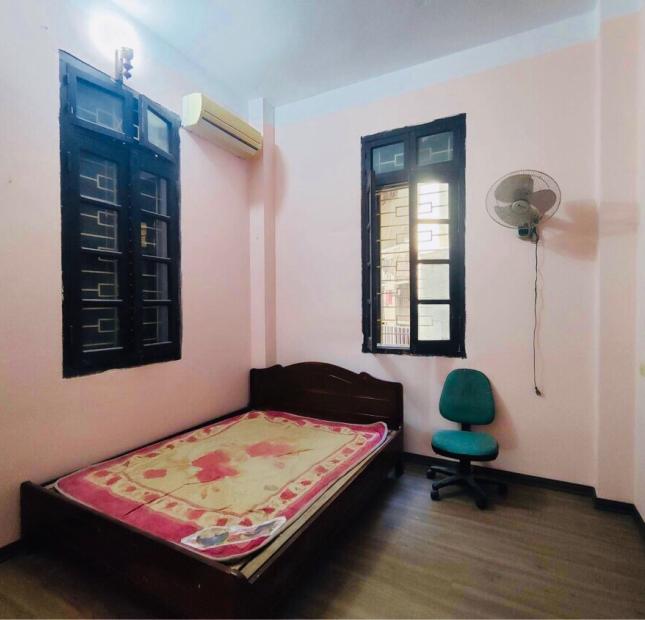 Chính chủ bán căn hộ FULL nội thất,chung cư tầng 3, căn góc,ngõ 445 Nguyễn Trãi,Thanh xuân