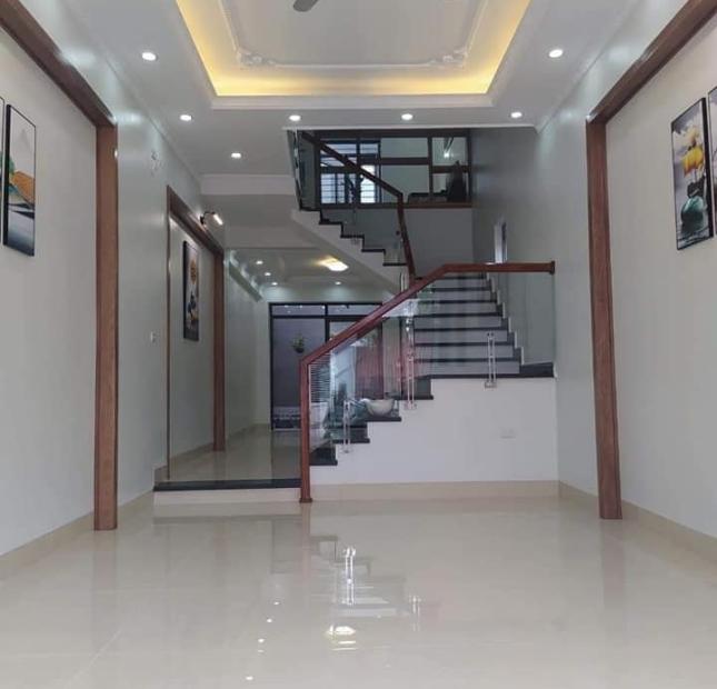 Bán nhà mặt ngõ to phố Vũ Hựu, ph Thanh Bình, TP HD, 4 tầng, 61.4m2, 4 ngủ, ngõ to