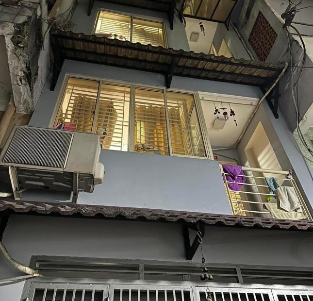Bán GẤP nhà 4 tầng HẺM XE HƠI đường 3/2 P11 Q10 CHỈ 5,6 TỶ.