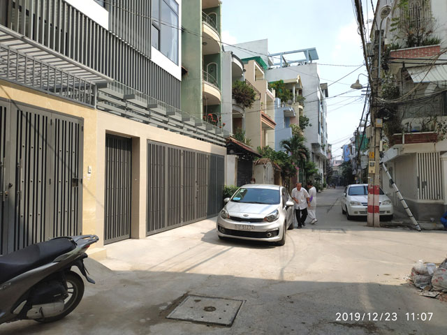 Cho nữ thuê Phòng trọ quận Bình Thạnh, 25m2 mới đẹp, ban công, cửa sổ, hẻm 7m. Giá rẻ nhất khu này