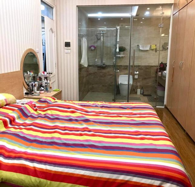 Bán căn hộ chung cư 17T2 Hoàng Đạo Thủy, Trung Hòa Nhân Chính căn góc 153m full đồ bc ĐN