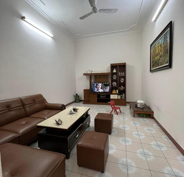 Bán nhà Nguyễn Văn Cừ, Long Biên, 85m2 Ngõ To, khu vực VIP, An sinh đỉnh. LH 0357697691