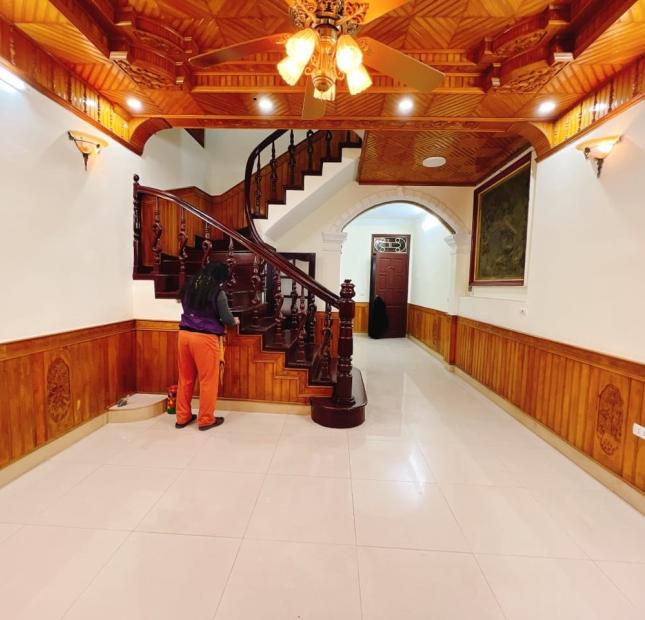 1 CĂN DUY NHẤT PHỐ PHÙNG CHÍ KIÊN 82M2 Ô TÔ ĐỖ CỬA 6 TỶ