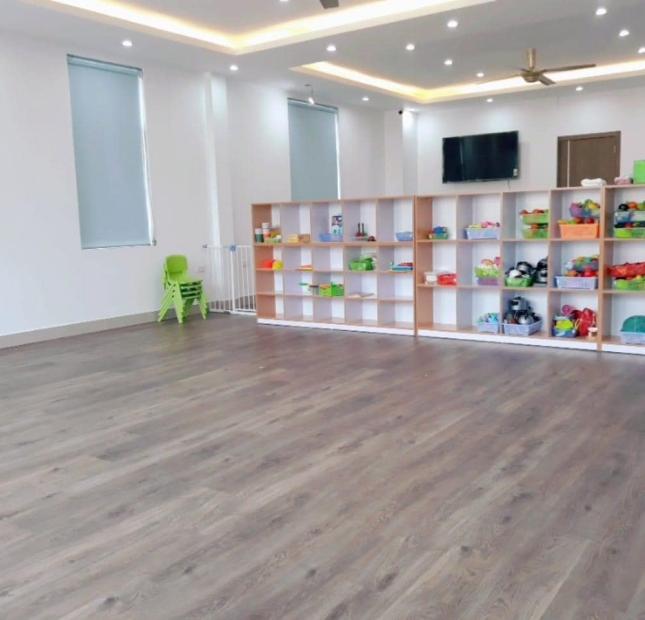 Bán nhà 3 tầng ngõ 1197 Giải Phóng 550m mặt tiền 10m ô tô tránh