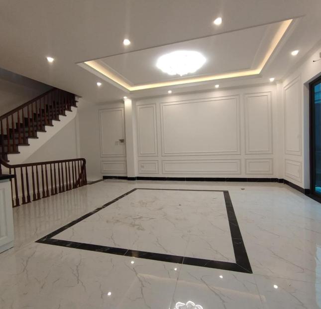 HIẾM ĐẸP – CĂN GÓC 3 THOÁNG- Ô TÔ VÀO NHÀ- KINH DOANH- 50M2- 5T- 6.1 TỶ.