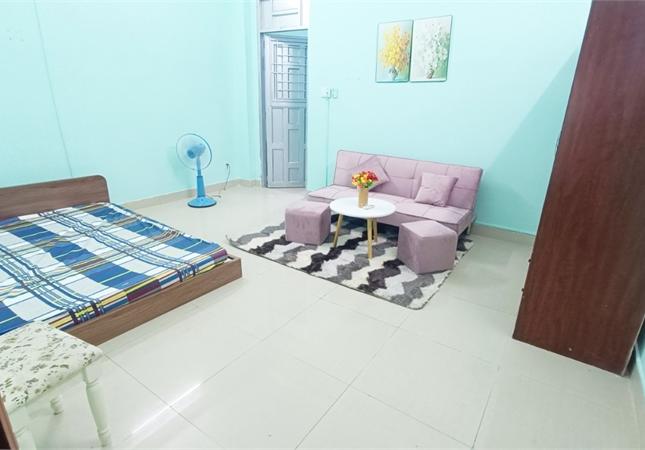 Phòng trọ Lê Văn Lương, nội thất đầy đủ, giá 4,5 tr