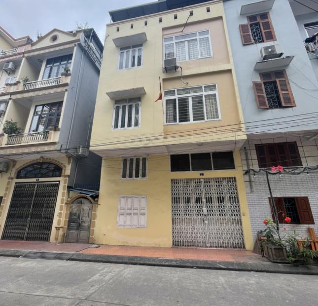 CHÍNH CHỦ GIA ĐÌNH CẦN BÁN CĂN NHÀ 3 TẦNG tp Hạ Long, Quảng Ninh