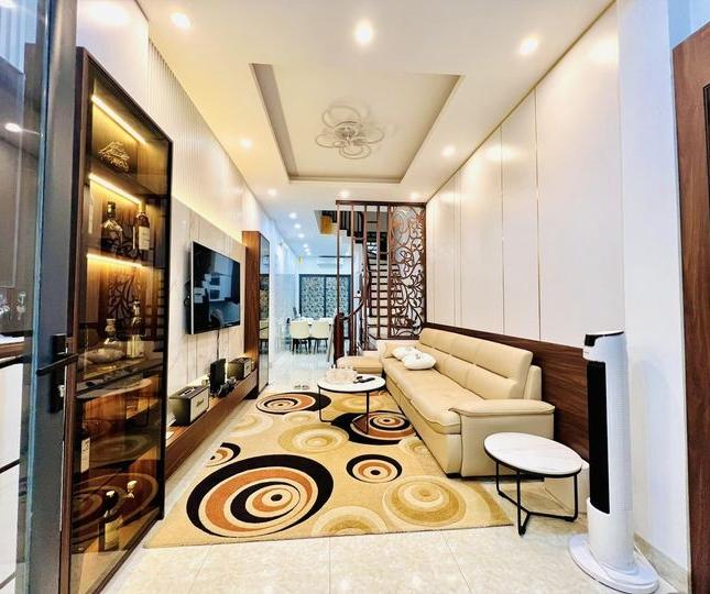 NGUYỄN CHÍ THANH – ĐỐNG ĐA, CĂN HỘ 3 THOÁNG, 85M2, 3PN, 3WC, ĐỒ TIỆN NGHI