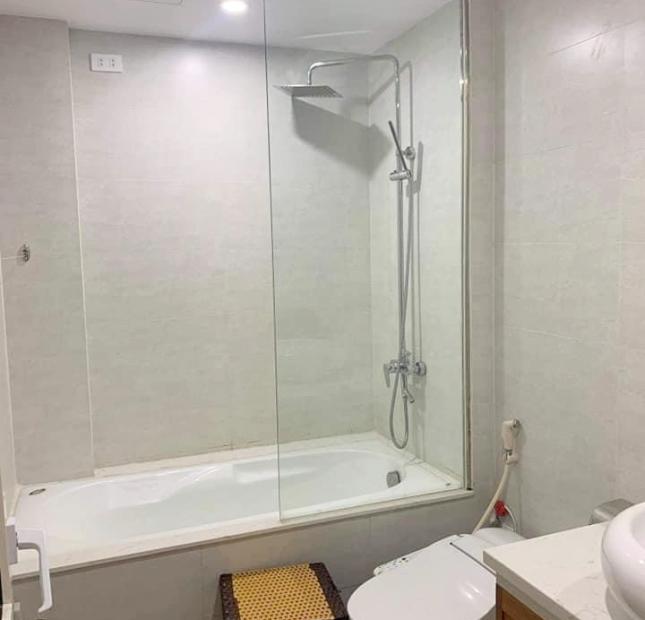 Bán nhà mặt phố Nguyễn Thái Học 120m Vỉa hè rộng Hai thoáng Kinh doanh Giá nhà ngõ