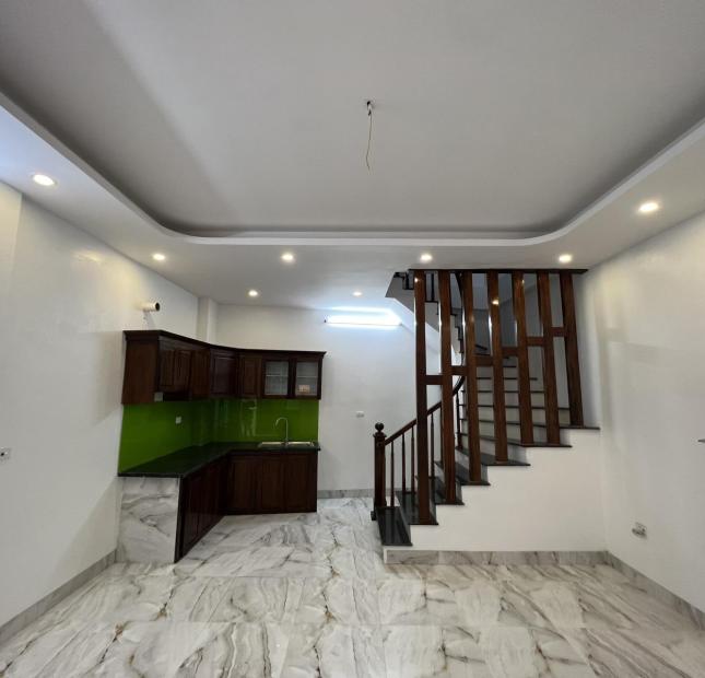 Bán nhà Phú Lương độc lập 2,5 tỷ. Ô tô cách 5m. Gần ubnd Phú Lương. Cách 5p chợ Xốm - QL21B