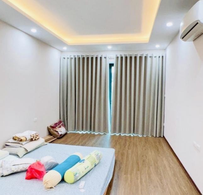 BÁN NHÀ CHÙA BỘC 40M2 5 TẦNG NHÀ ĐẸP Ở NGAY, Ô TÔ ĐỖ CỬA, LH 0966037496