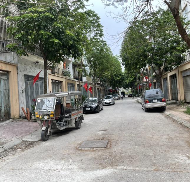 Bán nhà LK Văn Phú, 7,9tỷ, 76.5m2x5 Tầng - Khu Vip Văn Phúi, Mt:4.5m, đường tô tô vỉa hè - Trung