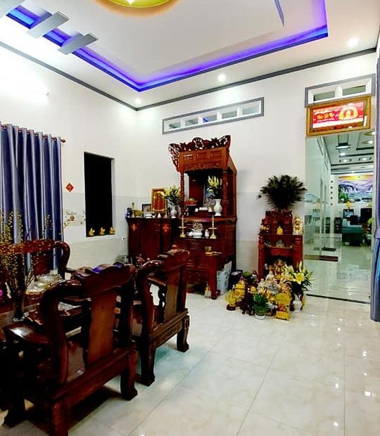Bán gấp nhà Cách Mạng Tháng Tám, Q3, Hẻm 4m, Giá còn 5.9 tỷ