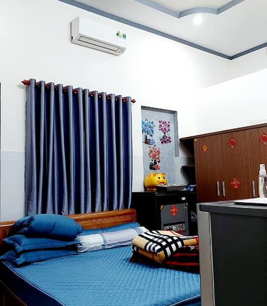 Bán gấp nhà 5x12 đường Lạc Long Quân Tân Bình, Giá chỉ 6 tỷ