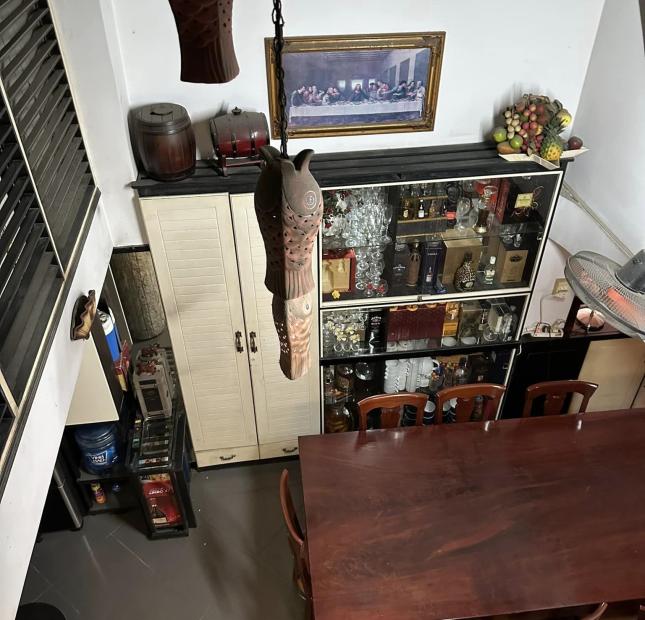 Nhà mặt tiền Nguyễn Văn Trỗi 68m2, ngang 4m, có gara ô tô trong nhà chỉ nhỉnh 9 tỷ. LH 0386372900