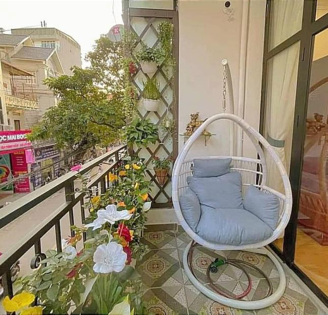 bán nhà Mặt phố Nguyễn Ngọc Nại 52m x 5 tầng