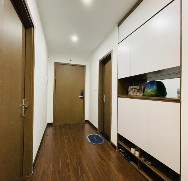 Chủ nhà cần bán căn hộ chung cư Bea Sky, View tầng trung, diện tích 86m2, giá chỉ 3,9 tỷ.