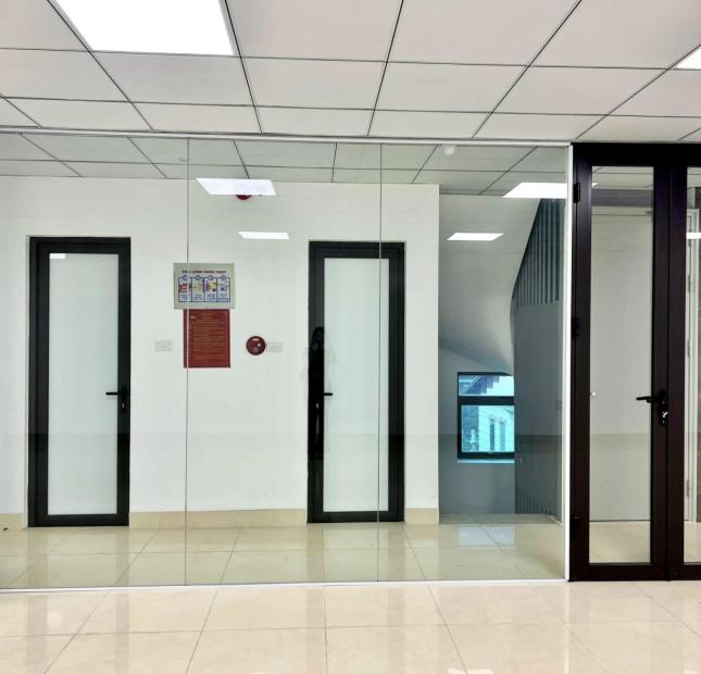 Bán Tòa Nhà văn Phòng Đường Võ Chí Công-Tây Hồ DT 170m2x10 Tầng