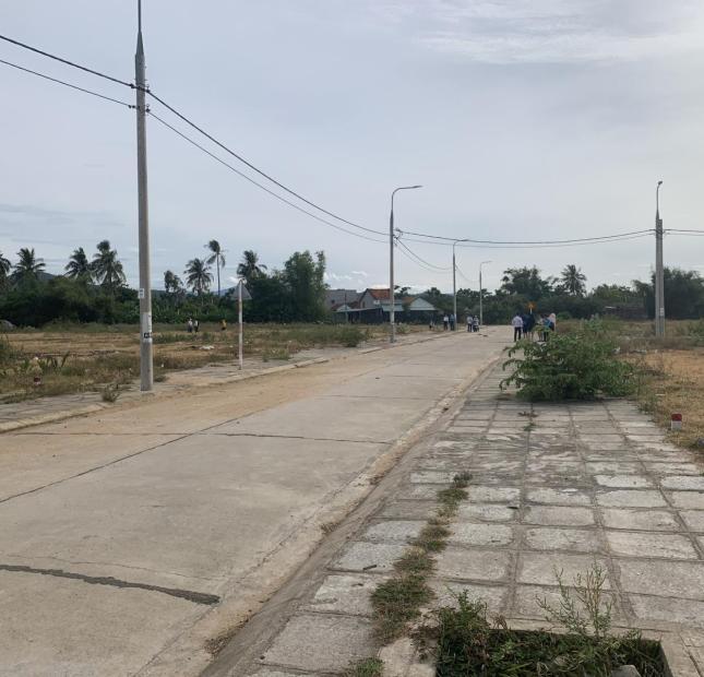 Bán lô đất nền Hướng Biển tại Đông Hòa, giá 1,8 tỷ bao thuế phí