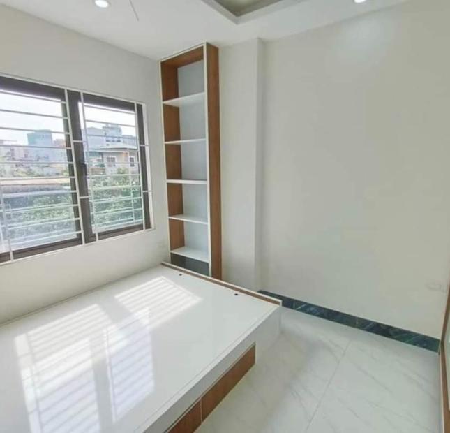 Bán gấp - bán chung cư CT1 Đại học Kinh Tế Quốc Dân - Đại La - Giải Phóng - nội thất đầy đủ, ở ngay