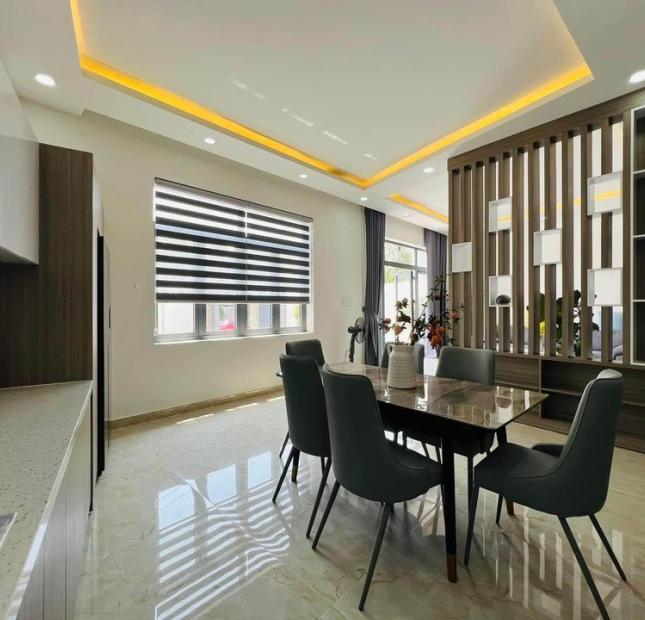 Bán nhà 1 sẹc Nguyễn Thái Sơn, 127m2, ngang khủng 9m, 3 lầu, gần ĐH Công Nghiệp, 9 tỷ