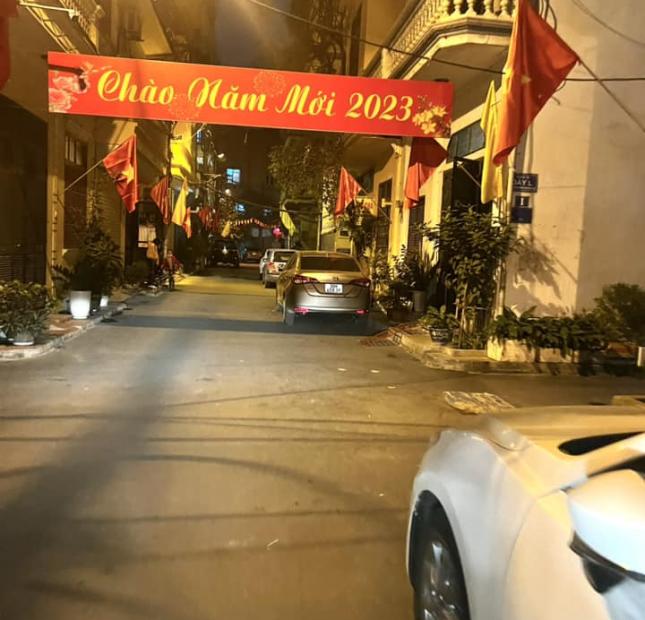 Bán nhà phân lô Ngõ Ô tô tránh đỗ cửa Ngô Quyền Hà Đông 90m2, 3 Tầng 2 mặt ngõ 6.2 Tỷ 