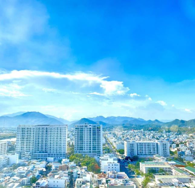Penthouse Duplex 413m2 duy nhất Thành phố Nha Trang sở hữu Sân vườn riêng. Giá chỉ 16tr/m2 Sổ hồng lâu dài. 
