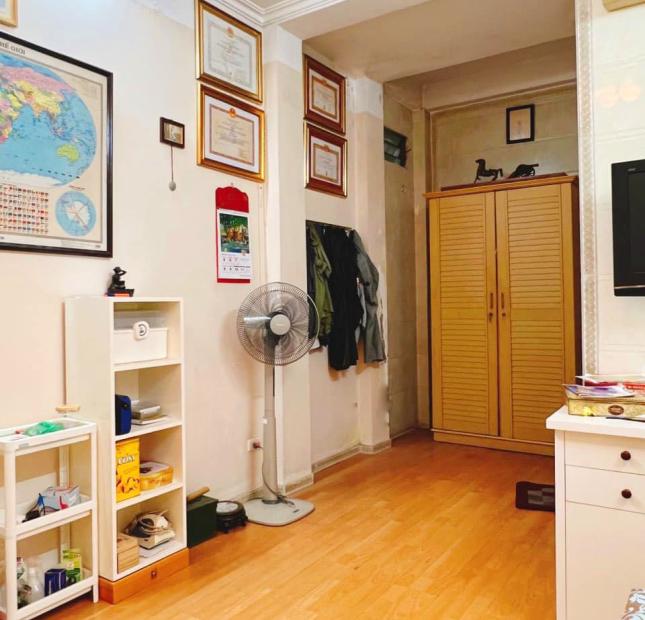 Bán nhà Đường Bưởi: Phân lô, oto tránh đỗ 2 bước. 50m2x4T Giá đẹp: 6.3 tỷ (120tr/m)