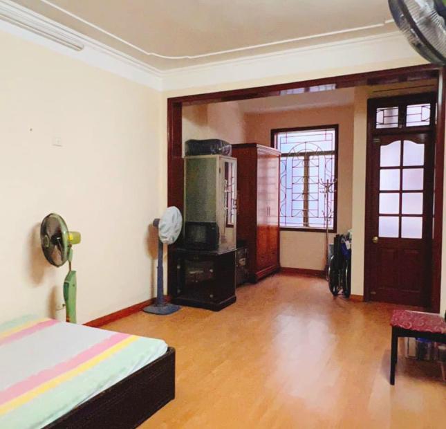 Bán nhà Đường Bưởi: Phân lô, oto tránh đỗ 2 bước. 50m2x4T Giá đẹp: 6.3 tỷ (120tr/m)