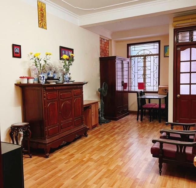 Bán nhà Vĩnh Phúc: Phân lô, oto dừng đỗ cạnh nhà. Giá đẹp: 52m2x4T Chỉ: 6.28 tỷ (120tr/m)
