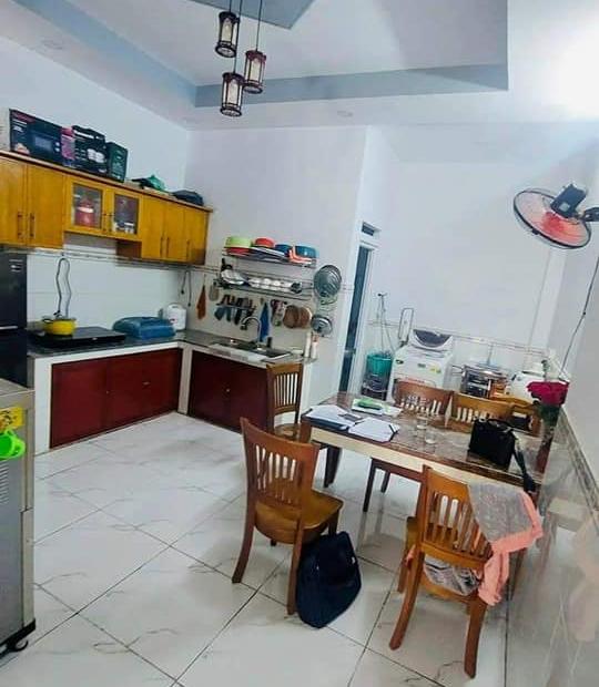 Nhà Lê Hồng Phong, Quận 10, Hẻm 8m, 4 tầng, Giá 5.6 tỷ