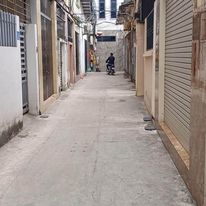 Xuân La-nhà đẹp 5p hồ tây 37m 5.6 ty