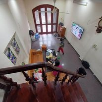Xuân La-nhà đẹp 5p hồ tây 37m 5.6 ty