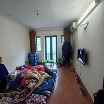 Xuân La-nhà đẹp 5p hồ tây 37m 5.6 ty