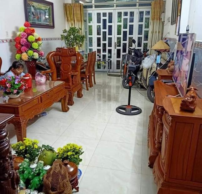 Nhà 4 tầng Lê Hồng Phong, Quận 10, Làm Văn phòng Công ty tuyệt vời