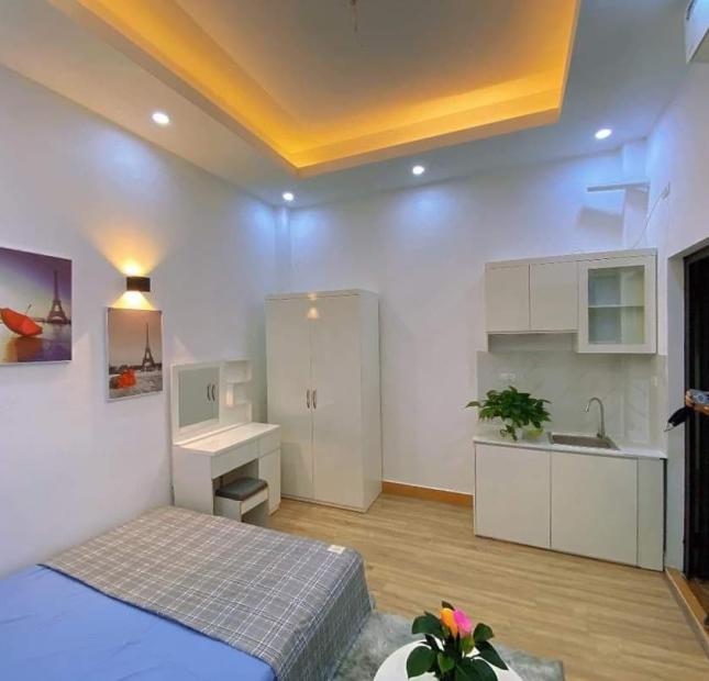 Bán gấp - tòa CCMN ngõ 181 Xuân Thủy - ôtô - 50m2, 5 tầng, 9 phòng KK - 45tr - chỉ 7 tỷ.