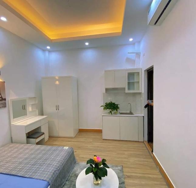 Bán gấp - tòa CCMN ngõ 181 Xuân Thủy - ôtô - 50m2, 5 tầng, 9 phòng KK - 45tr - chỉ 7 tỷ.