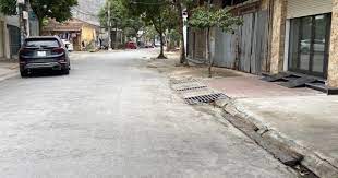 Bán nhà phân lô Đổ Nhuận, 100,8m2 mặt tiền 7,2m giá 18,8 tỷ đường 11m