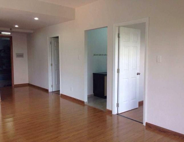Bán căn 64m2 có banlcon ,view hồ bơi, ngắm toàn nội khu ,1tỷ850 giá chốt 1 tỷ800 tiền mặt