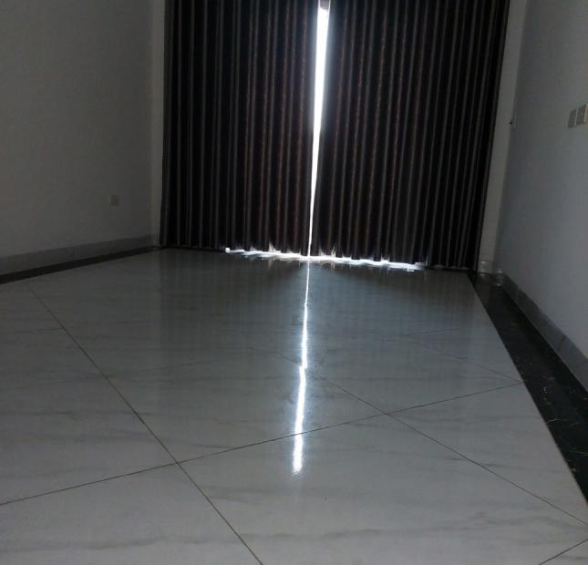 Siêu Đẹp, Giá Tốt. Bán Nhà Nguyễn Văn Cừ, Long Biên 5T, 35m2 chỉ 3,35 tỷ 