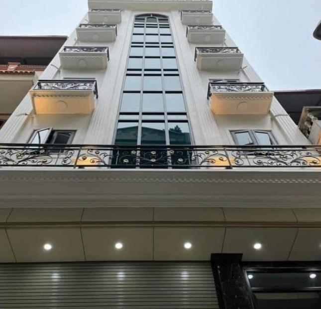 Toà văn phòng Hoàng Quốc Việt, phân lô, gara 2 ô tô thang máy, KDVP, SPA 100m – 17 tỷ