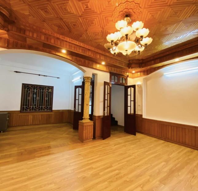CHỦ NHÀ CẦN BÁN NHÀ TRẦN QUỐC HOÀN- CẦU GIẤY. Ô TÔ. DT 55M2, 5 TẦNG. MT 6.5M. NHỈNH 15 TỶ