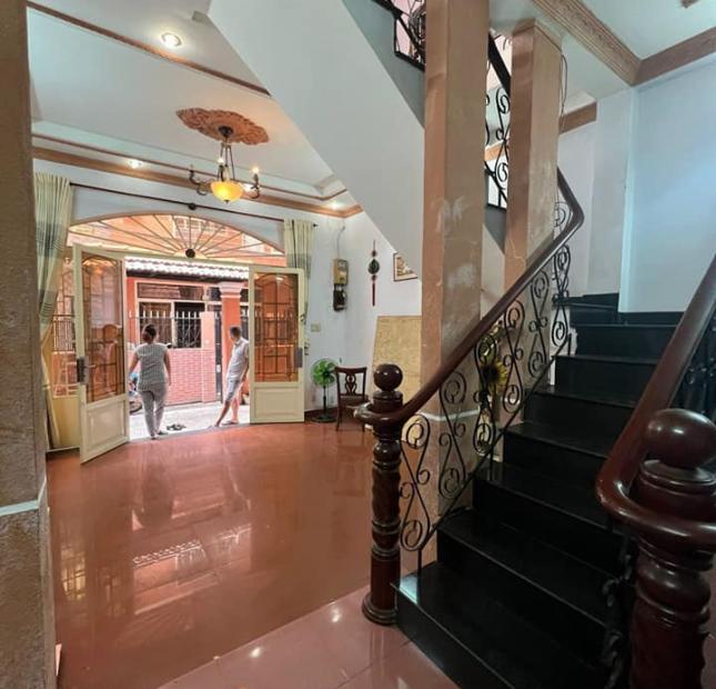 BÁN NHÀ 3 TẦNG CHỈ 4.1 TỶ , KHU VIP – Q9- MẶT TIỀN NHỰA 8M – P LONG TRƯỜNG 