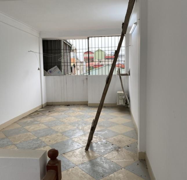 HIẾM HIẾM HIẾM BÀN NHÀ PHỐ HÀO NAM ĐỐNG ĐA 35M2 NGÕ THÔNG, 2 THOÁNG 4 TỶ LH 0966037496