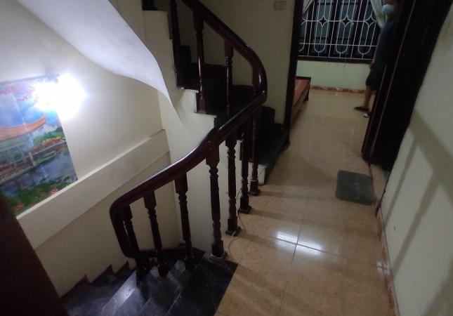 Bán nhà Hào Nam, 27m2, 5T, MT4m, nhỉnh 3 tỷ, ô tô, an ninh, LH 0966037496