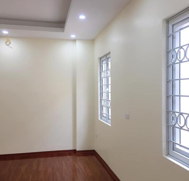 Bán nhà 52m2 khu B ĐH Mỏ, Cổ Nhuế 2, ngõ ô tô tránh chỉ 4.7 tỷ 0917652468