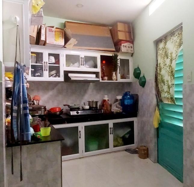 Nhà 3 lầu 58m2 hẻm / đường Tên lửa B Tân 3ty250tr