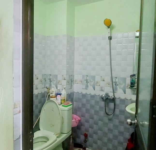 Nhà 3 lầu 58m2 hẻm / đường Tên lửa B Tân 3ty250tr